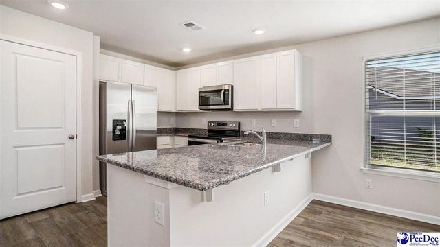 560 Bluff View Lane, Florence, SC 29505