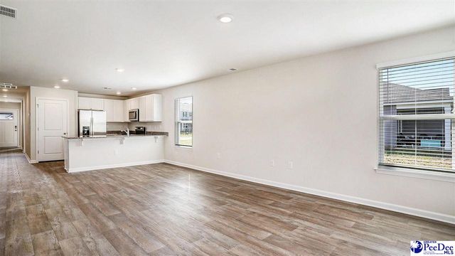 560 Bluff View Lane, Florence, SC 29505