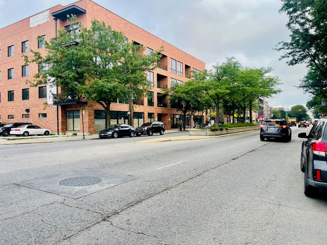 1028 N Ashland Avenue, Chicago, IL 60622
