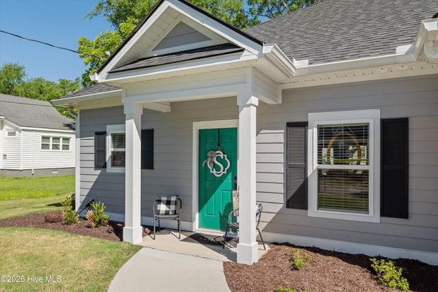 206 W Hall Street, Thomson, GA 30824