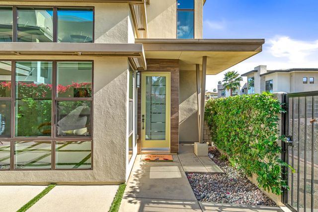 2726 Sunrise Sonata Lane, Palm Springs, CA 92262