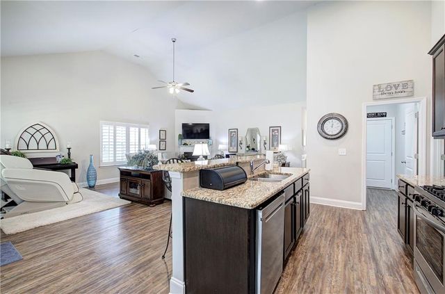 26 Blarneystone Way, Adairsville, GA 30103