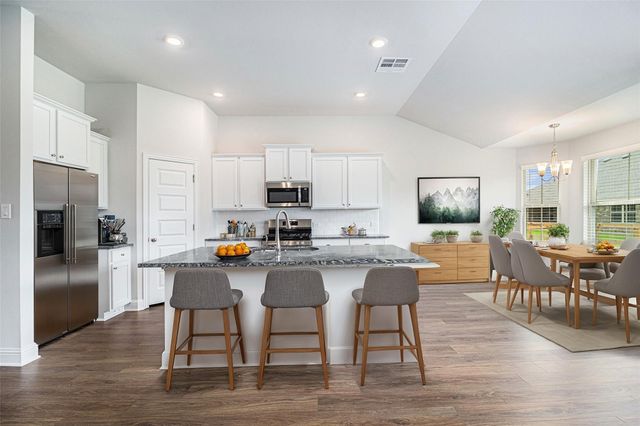 4214 Leslies Way, Dickinson, TX 77539