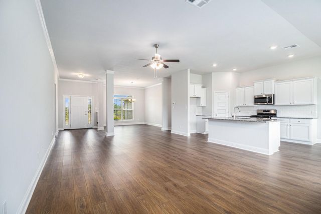 4214 Leslies Way, Dickinson, TX 77539