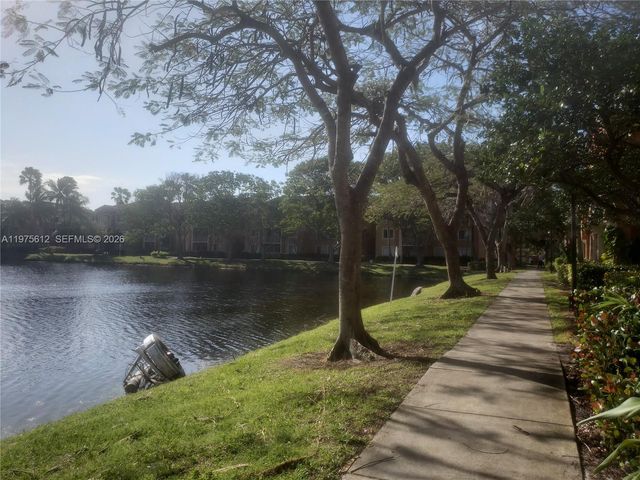 3848 Lyons Rd 205-1, Coconut Creek, FL 33073