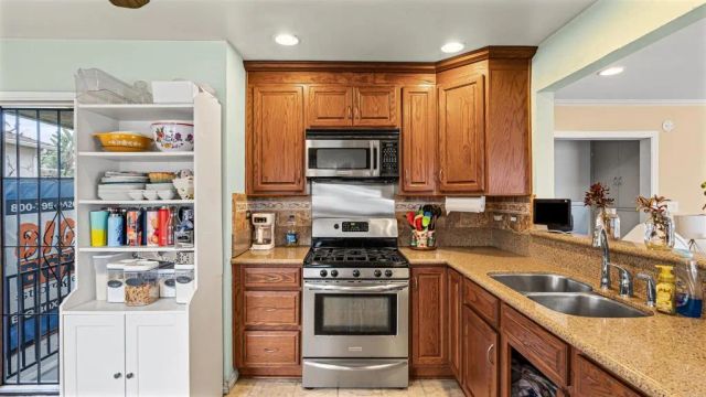 61 Del Mar Avenue, Chula Vista, CA 91910