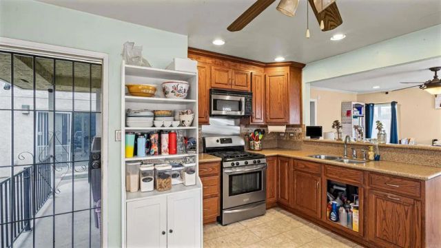 61 Del Mar Avenue, Chula Vista, CA 91910