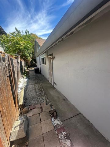 5936 Yeoman Way, Citrus Heights, CA 95610