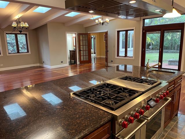 1821 E Boulder Drive, Mount Prospect, IL 60056