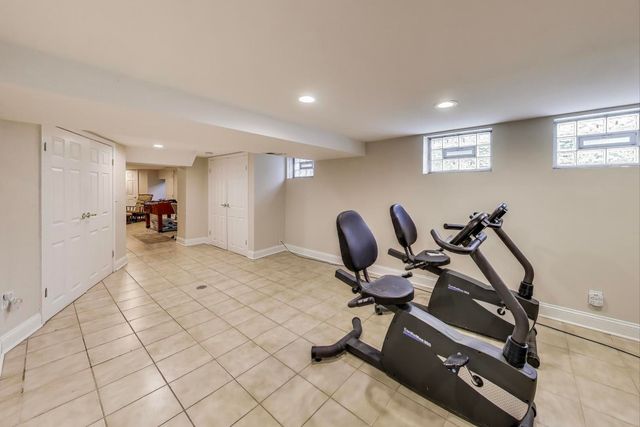 1821 E Boulder Drive, Mount Prospect, IL 60056