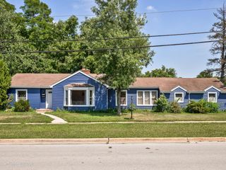 18327 Argyle Avenue, Homewood, IL 60430