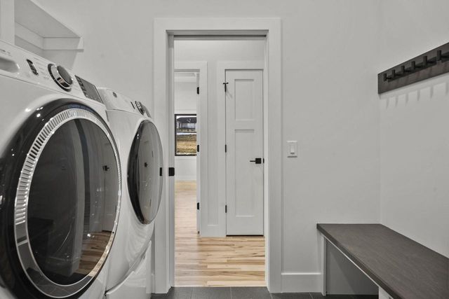 2015 Wellington Place, Cottage Grove, WI 53527