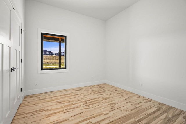 2015 Wellington Place, Cottage Grove, WI 53527