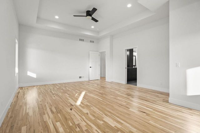 2015 Wellington Place, Cottage Grove, WI 53527