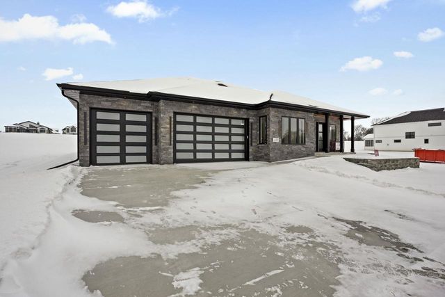 2015 Wellington Place, Cottage Grove, WI 53527