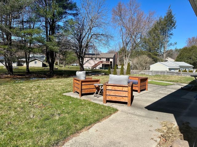220 Beacon St, Framingham, MA 01701