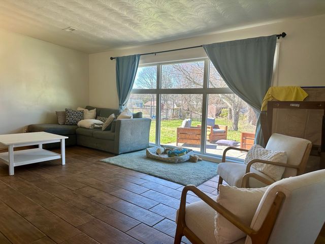 220 Beacon St, Framingham, MA 01701