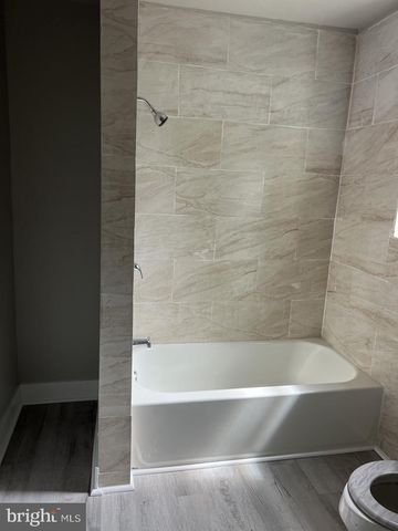 8 E 24TH ST, Wilmington, DE 19802