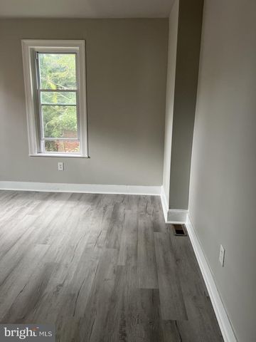 8 E 24TH ST, Wilmington, DE 19802