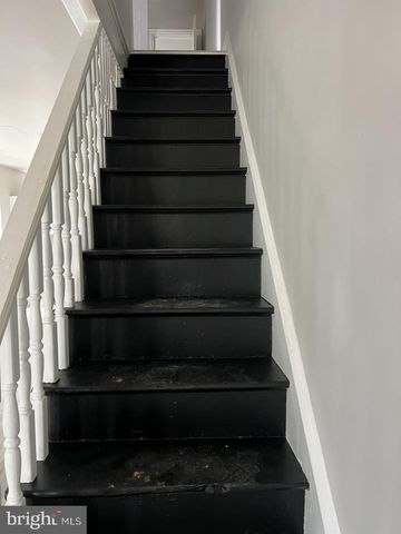 8 E 24TH ST, Wilmington, DE 19802