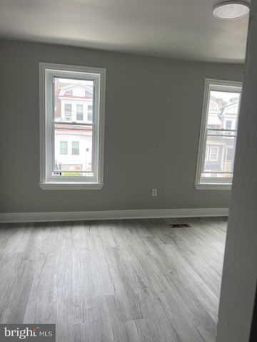 8 E 24TH ST, Wilmington, DE 19802