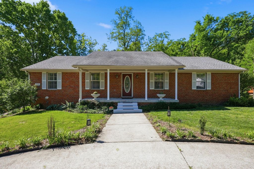 5317 Sleepy Hollow Drive, Frankfort, KY 40601