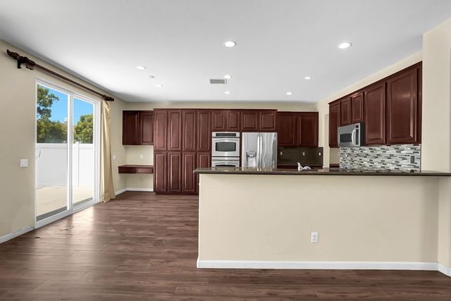 17081 Greentree Drive, Riverside, CA 92503