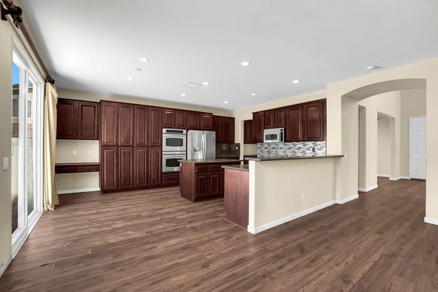 17081 Greentree Drive, Riverside, CA 92503