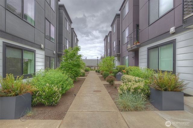 18723 76th Avenue W, Lynnwood, WA 98037