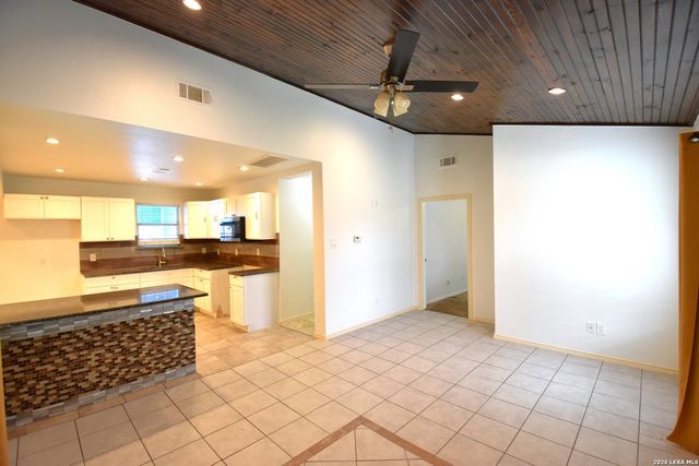 507 Lovera, San Antonio, TX 78212