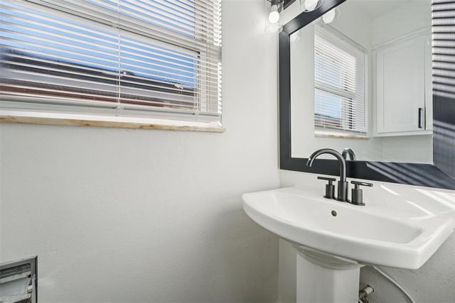 2904 N Windsor Boulevard, Oklahoma City, OK 73127