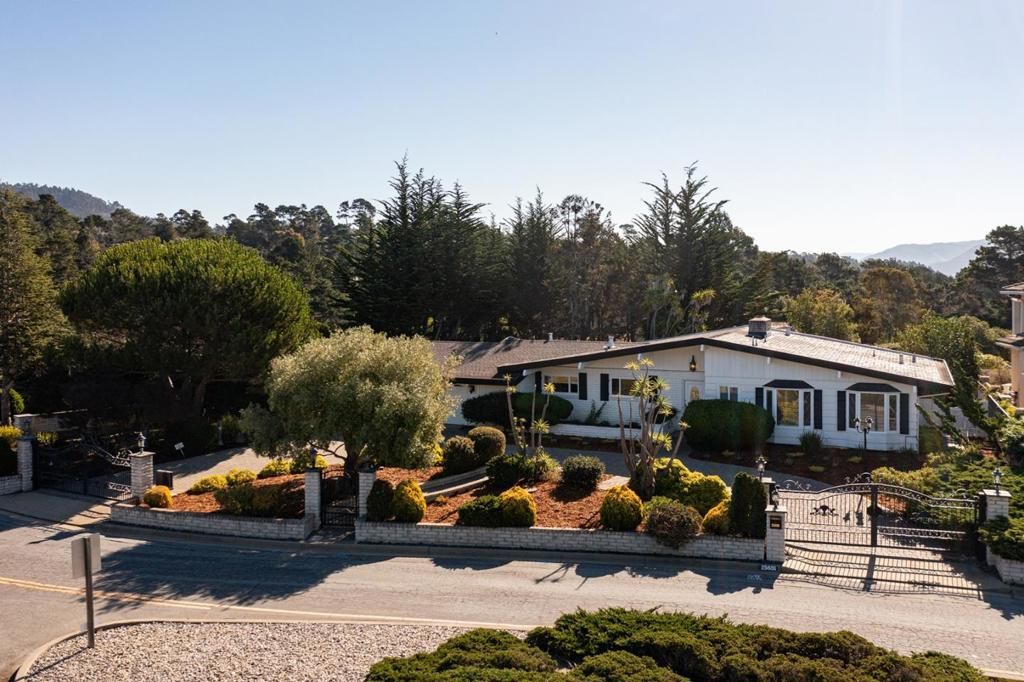 25601 Carmel Knolls Drive, Carmel, CA 93923