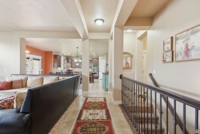 2662 W 2325 N, Farr West, UT 84404