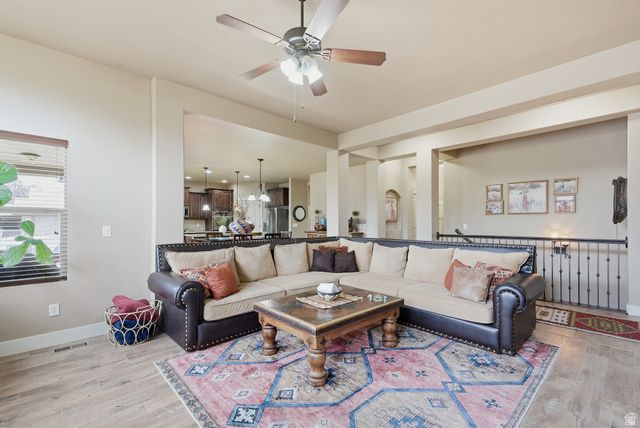2662 W 2325 N, Farr West, UT 84404