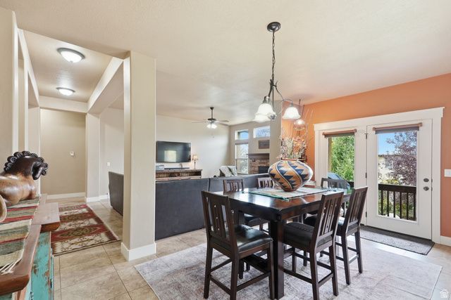 2662 W 2325 N, Farr West, UT 84404