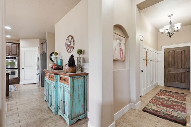 2662 W 2325 N, Farr West, UT 84404