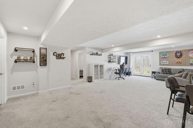 5731 CAITLYN ROSE LN, Liberty Twp, OH 45044