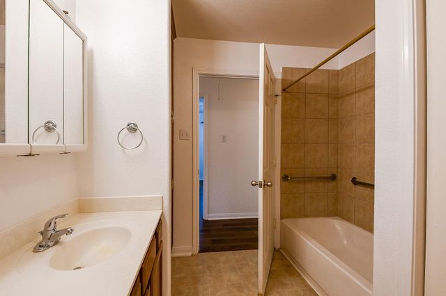 712 Avenue F Drive, Conroe, TX 77301