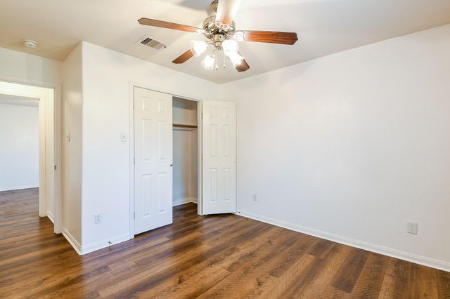 712 Avenue F Drive, Conroe, TX 77301