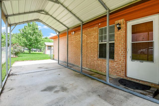 712 Avenue F Drive, Conroe, TX 77301