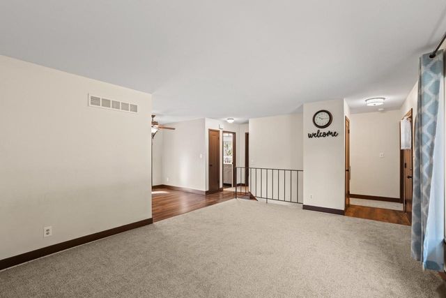 1277 Market PLACE, Waukesha, WI 53189