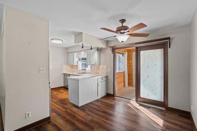 1277 Market PLACE, Waukesha, WI 53189