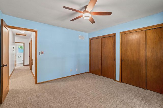 1277 Market PLACE, Waukesha, WI 53189