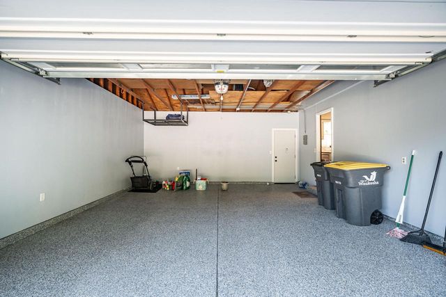 1277 Market PLACE, Waukesha, WI 53189