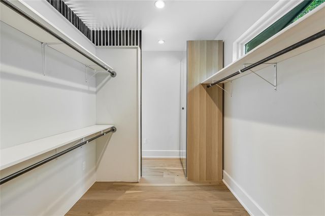 201 Westwood TER, West Lake Hills, TX 78746