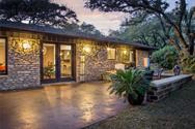 201 Westwood TER, West Lake Hills, TX 78746