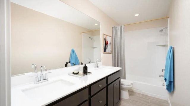 10930 Admiral Cove Way, Stockton, CA 95219