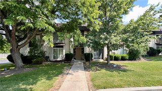 8557 N Akins Road 204, North Royalton, OH 44133