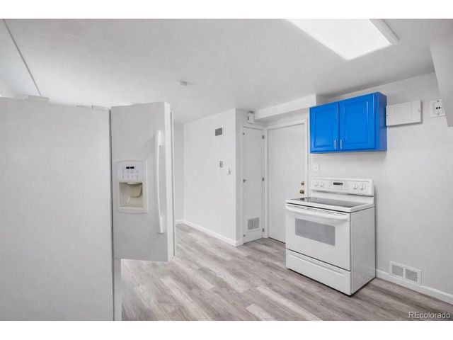 2133 S Ash St, Denver, CO 80222