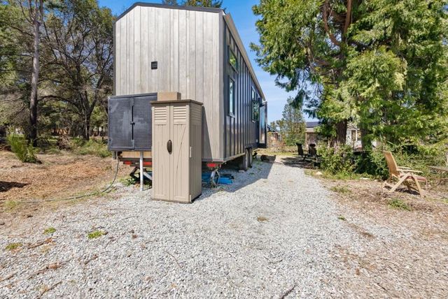 335 Braemoor Drive, Santa Cruz, CA 95060